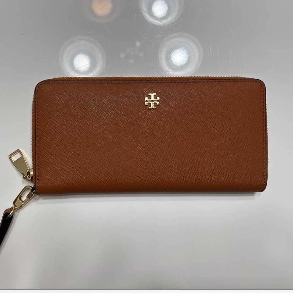 Tory Burch Camel Wristlet